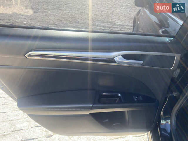 Чорний Форд Фьюжен, об'ємом двигуна 2 л та пробігом 151 тис. км за 10800 $, фото 20 на Automoto.ua