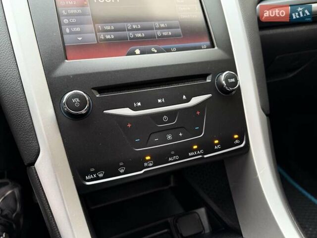 Чорний Форд Фьюжен, об'ємом двигуна 1.6 л та пробігом 181 тис. км за 8200 $, фото 35 на Automoto.ua