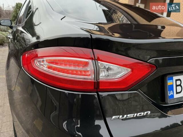 Чорний Форд Фьюжен, об'ємом двигуна 1.6 л та пробігом 181 тис. км за 8200 $, фото 48 на Automoto.ua