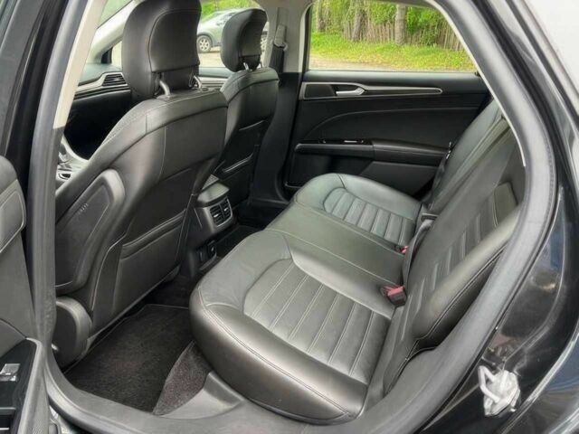 Черный Форд Фьюжн, объемом двигателя 1.6 л и пробегом 90 тыс. км за 8000 $, фото 7 на Automoto.ua