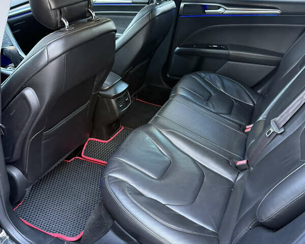 Чорний Форд Фьюжен, об'ємом двигуна 2 л та пробігом 187 тис. км за 9600 $, фото 32 на Automoto.ua