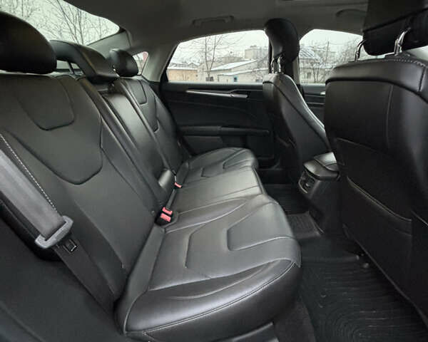 Чорний Форд Фьюжен, об'ємом двигуна 2 л та пробігом 196 тис. км за 9600 $, фото 21 на Automoto.ua