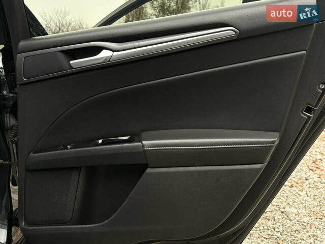 Черный Форд Фьюжн, объемом двигателя 2 л и пробегом 178 тыс. км за 10700 $, фото 17 на Automoto.ua