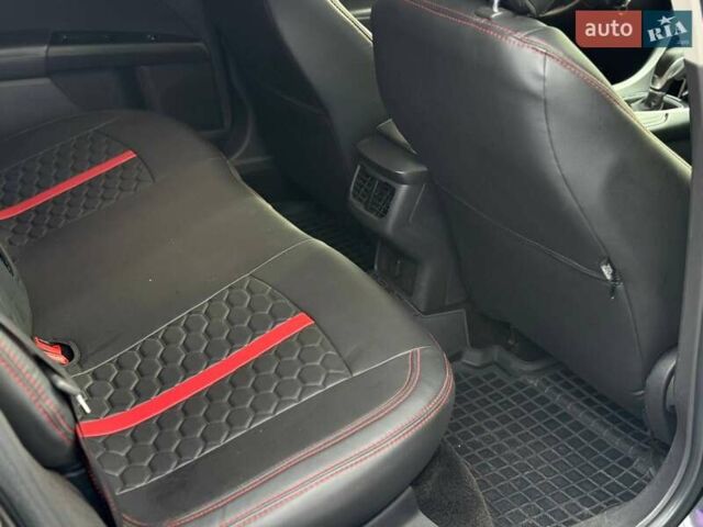 Форд Фьюжен 2013 у Запоріжжя на Automoto.ua Чорний Форд Фьюжен, об'ємом двигуна 2.49 л та пробігом 240 тис. км за 9299 $, фото 10 на Automoto.ua