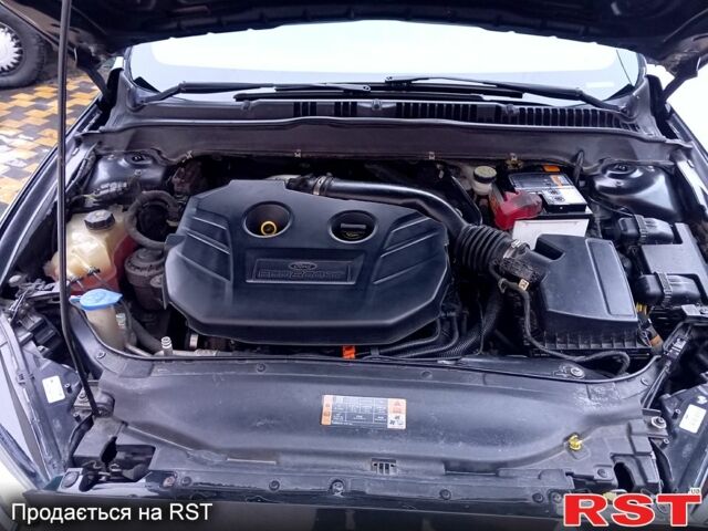 Черный Форд Фьюжн, объемом двигателя 20 л и пробегом 206 тыс. км за 10500 $, фото 4 на Automoto.ua