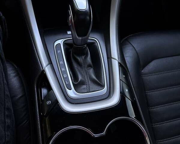 Черный Форд Фьюжн, объемом двигателя 2 л и пробегом 234 тыс. км за 12600 $, фото 19 на Automoto.ua