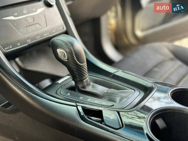 Чорний Форд Фьюжен, об'ємом двигуна 2.49 л та пробігом 190 тис. км за 8999 $, фото 13 на Automoto.ua