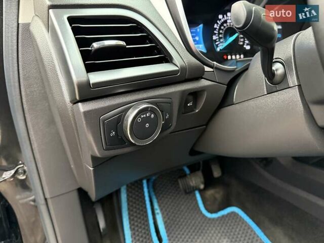 Чорний Форд Фьюжен, об'ємом двигуна 1.6 л та пробігом 181 тис. км за 8200 $, фото 23 на Automoto.ua