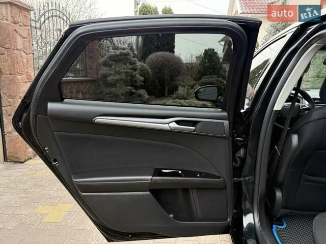 Чорний Форд Фьюжен, об'ємом двигуна 1.6 л та пробігом 181 тис. км за 8200 $, фото 41 на Automoto.ua