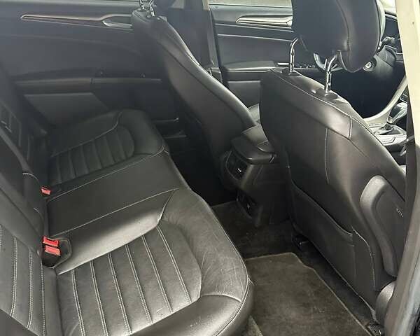 Чорний Форд Фьюжен, об'ємом двигуна 2 л та пробігом 193 тис. км за 10600 $, фото 3 на Automoto.ua