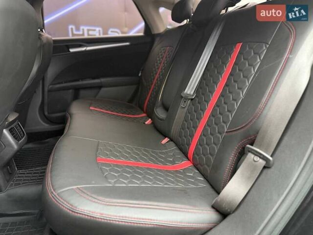 Черный Форд Фьюжн, объемом двигателя 2.49 л и пробегом 180 тыс. км за 9299 $, фото 8 на Automoto.ua