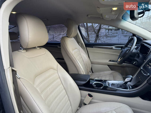 Черный Форд Фьюжн, объемом двигателя 1.6 л и пробегом 227 тыс. км за 7700 $, фото 21 на Automoto.ua