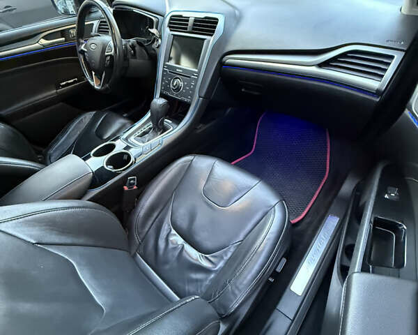 Чорний Форд Фьюжен, об'ємом двигуна 2 л та пробігом 187 тис. км за 9600 $, фото 30 на Automoto.ua