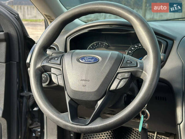 Чорний Форд Фьюжен, об'ємом двигуна 2.49 л та пробігом 190 тис. км за 8999 $, фото 17 на Automoto.ua