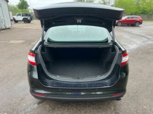 Черный Форд Фьюжн, объемом двигателя 1.6 л и пробегом 90 тыс. км за 8000 $, фото 8 на Automoto.ua