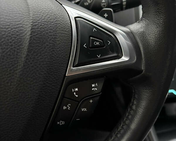 Чорний Форд Фьюжен, об'ємом двигуна 2 л та пробігом 196 тис. км за 9600 $, фото 15 на Automoto.ua