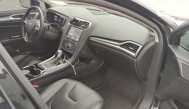 Чорний Форд Фьюжен, об'ємом двигуна 2 л та пробігом 350 тис. км за 11900 $, фото 11 на Automoto.ua