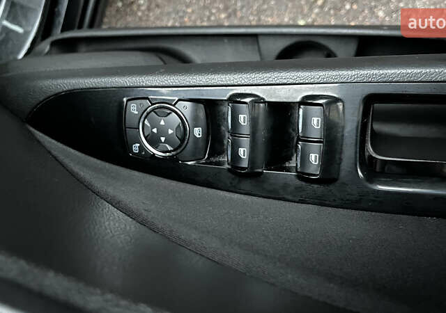 Черный Форд Фьюжн, объемом двигателя 2.5 л и пробегом 223 тыс. км за 8400 $, фото 10 на Automoto.ua