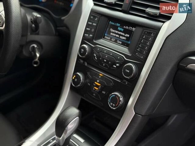 Форд Фьюжен 2013 у Запоріжжя на Automoto.ua Чорний Форд Фьюжен, об'ємом двигуна 2.49 л та пробігом 240 тис. км за 9299 $, фото 8 на Automoto.ua