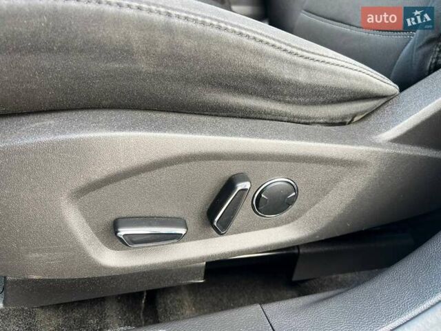 Черный Форд Фьюжн, объемом двигателя 2.5 л и пробегом 295 тыс. км за 9300 $, фото 13 на Automoto.ua