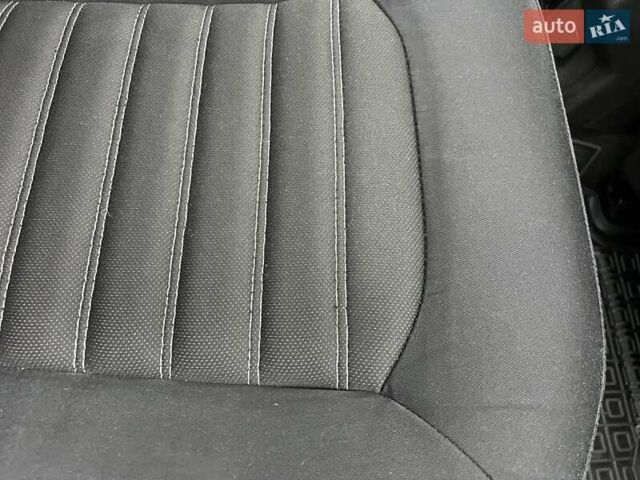 Чорний Форд Фьюжен, об'ємом двигуна 2.5 л та пробігом 215 тис. км за 8700 $, фото 21 на Automoto.ua