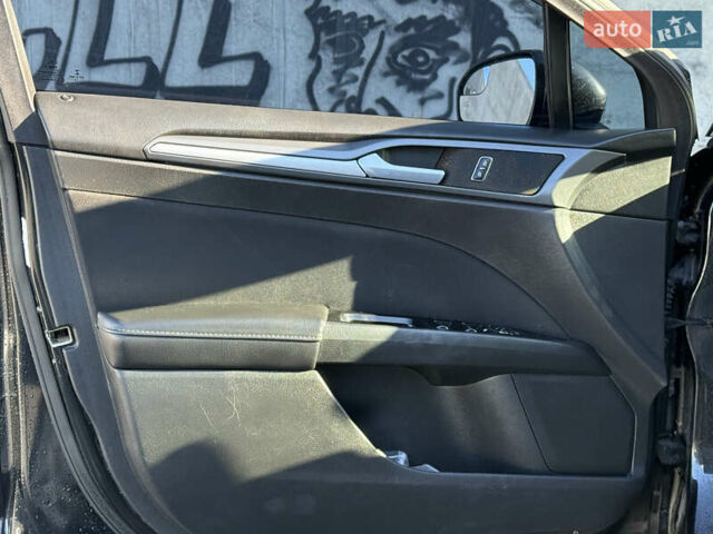 Чорний Форд Фьюжен, об'ємом двигуна 2.49 л та пробігом 245 тис. км за 8950 $, фото 12 на Automoto.ua