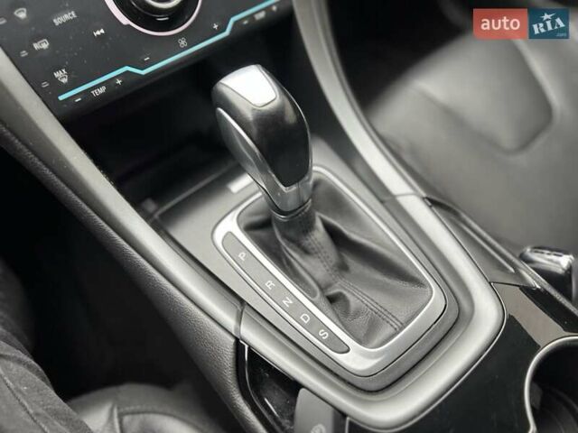 Черный Форд Фьюжн, объемом двигателя 2 л и пробегом 218 тыс. км за 11999 $, фото 24 на Automoto.ua