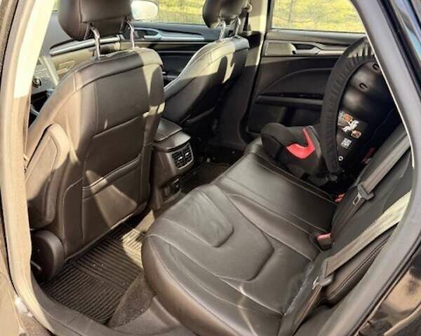 Черный Форд Фьюжн, объемом двигателя 2 л и пробегом 217 тыс. км за 11950 $, фото 3 на Automoto.ua