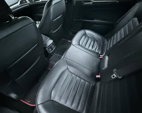 Черный Форд Фьюжн, объемом двигателя 2 л и пробегом 320 тыс. км за 9200 $, фото 13 на Automoto.ua