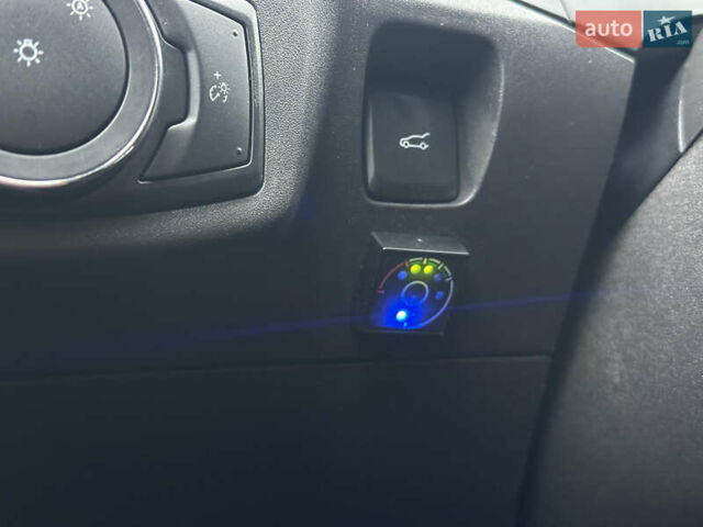 Черный Форд Фьюжн, объемом двигателя 2.49 л и пробегом 208 тыс. км за 7999 $, фото 41 на Automoto.ua