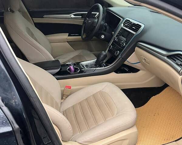 Чорний Форд Фьюжен, об'ємом двигуна 1.5 л та пробігом 190 тис. км за 9000 $, фото 7 на Automoto.ua