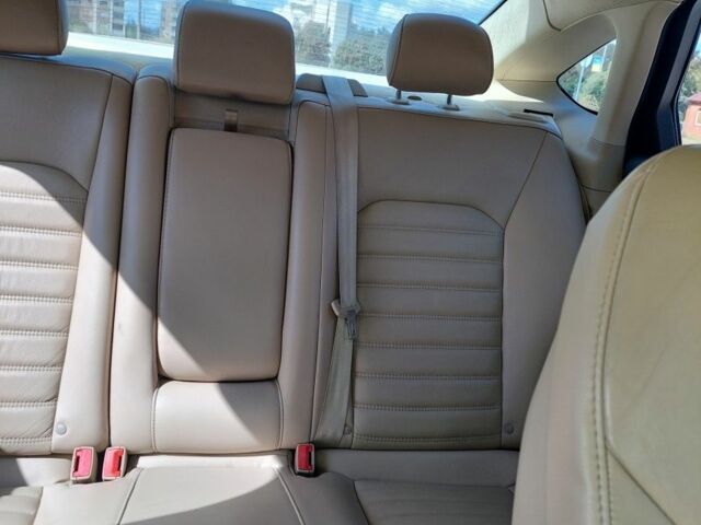 Чорний Форд Фьюжен, об'ємом двигуна 2 л та пробігом 230 тис. км за 8500 $, фото 3 на Automoto.ua