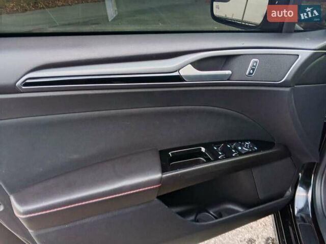 Черный Форд Фьюжн, объемом двигателя 2.5 л и пробегом 177 тыс. км за 10800 $, фото 5 на Automoto.ua
