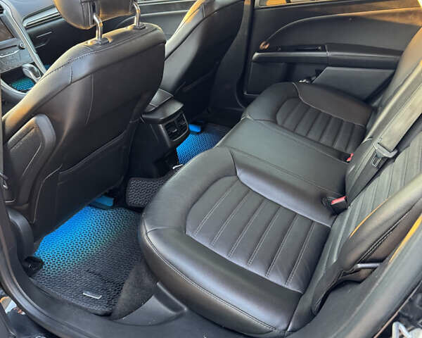 Черный Форд Фьюжн, объемом двигателя 2 л и пробегом 190 тыс. км за 10500 $, фото 13 на Automoto.ua