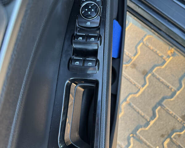 Черный Форд Фьюжн, объемом двигателя 2 л и пробегом 190 тыс. км за 10500 $, фото 16 на Automoto.ua