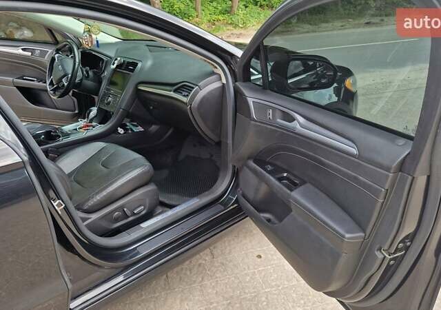 Черный Форд Фьюжн, объемом двигателя 2 л и пробегом 135 тыс. км за 13000 $, фото 7 на Automoto.ua