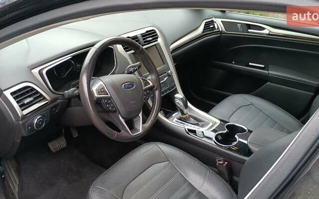 Черный Форд Фьюжн, объемом двигателя 1.5 л и пробегом 87 тыс. км за 12000 $, фото 4 на Automoto.ua