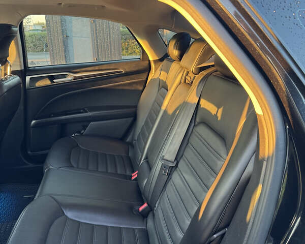 Черный Форд Фьюжн, объемом двигателя 2 л и пробегом 190 тыс. км за 10500 $, фото 14 на Automoto.ua