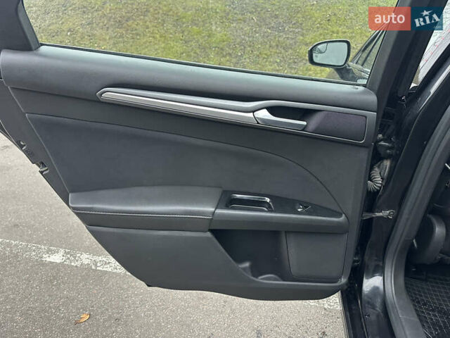 Черный Форд Фьюжн, объемом двигателя 2.49 л и пробегом 208 тыс. км за 7999 $, фото 17 на Automoto.ua