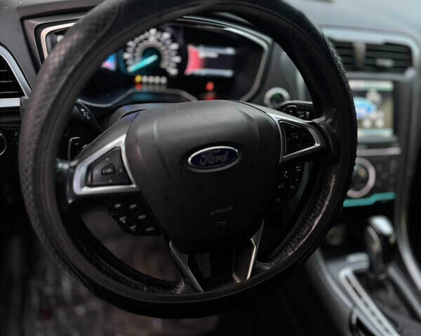 Черный Форд Фьюжн, объемом двигателя 2 л и пробегом 164 тыс. км за 5200 $, фото 6 на Automoto.ua