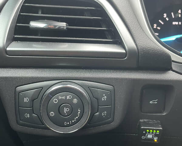 Черный Форд Фьюжн, объемом двигателя 2.5 л и пробегом 153 тыс. км за 10200 $, фото 11 на Automoto.ua