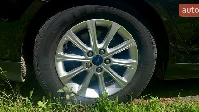 Чорний Форд Фьюжен, об'ємом двигуна 2.49 л та пробігом 87 тис. км за 11499 $, фото 23 на Automoto.ua
