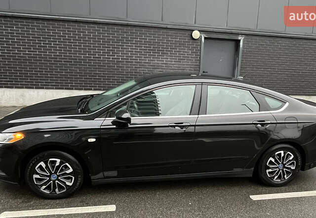 Черный Форд Фьюжн, объемом двигателя 2.49 л и пробегом 193 тыс. км за 8500 $, фото 6 на Automoto.ua