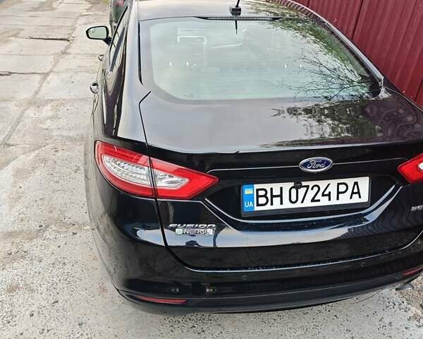 Черный Форд Фьюжн, объемом двигателя 2 л и пробегом 250 тыс. км за 11999 $, фото 3 на Automoto.ua