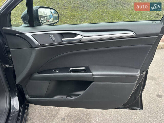 Черный Форд Фьюжн, объемом двигателя 2.49 л и пробегом 208 тыс. км за 7999 $, фото 25 на Automoto.ua