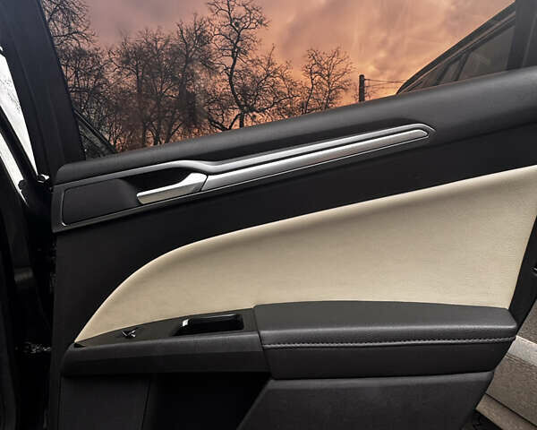 Черный Форд Фьюжн, объемом двигателя 2 л и пробегом 137 тыс. км за 11100 $, фото 25 на Automoto.ua