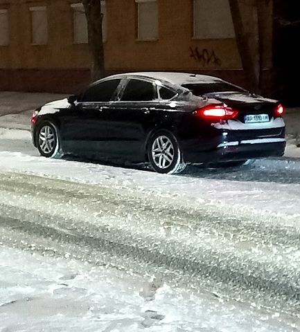 Черный Форд Фьюжн, объемом двигателя 2.5 л и пробегом 165 тыс. км за 10500 $, фото 10 на Automoto.ua