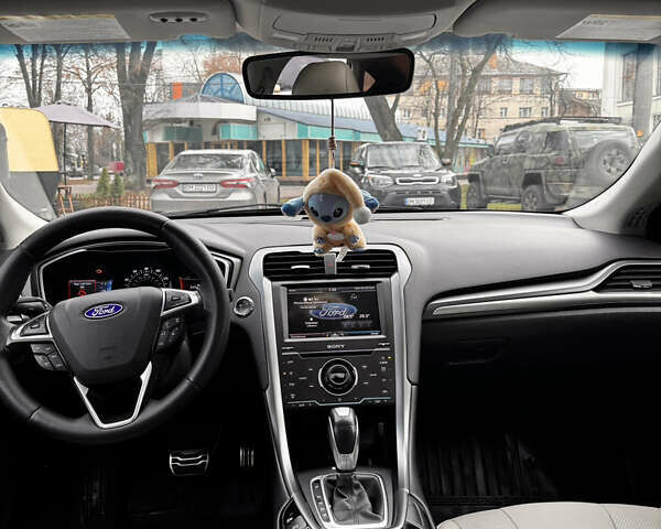 Черный Форд Фьюжн, объемом двигателя 2 л и пробегом 137 тыс. км за 11100 $, фото 19 на Automoto.ua