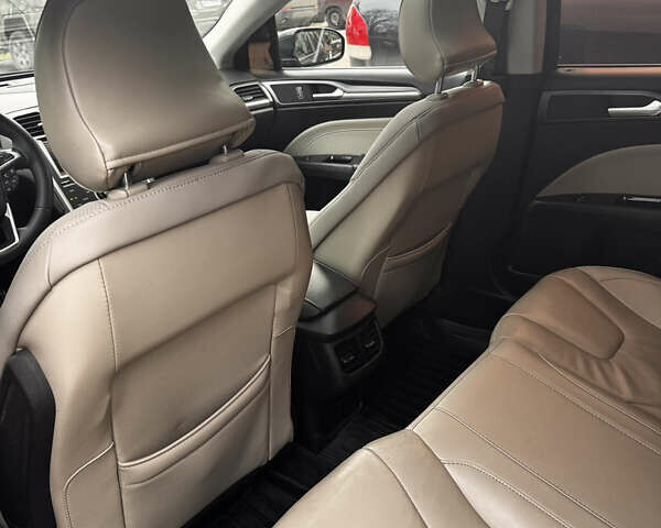 Черный Форд Фьюжн, объемом двигателя 2 л и пробегом 137 тыс. км за 11100 $, фото 16 на Automoto.ua