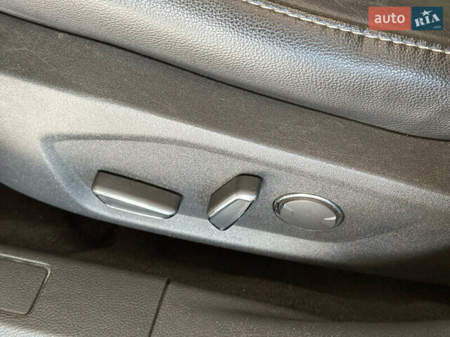 Чорний Форд Фьюжен, об'ємом двигуна 2 л та пробігом 258 тис. км за 11990 $, фото 9 на Automoto.ua